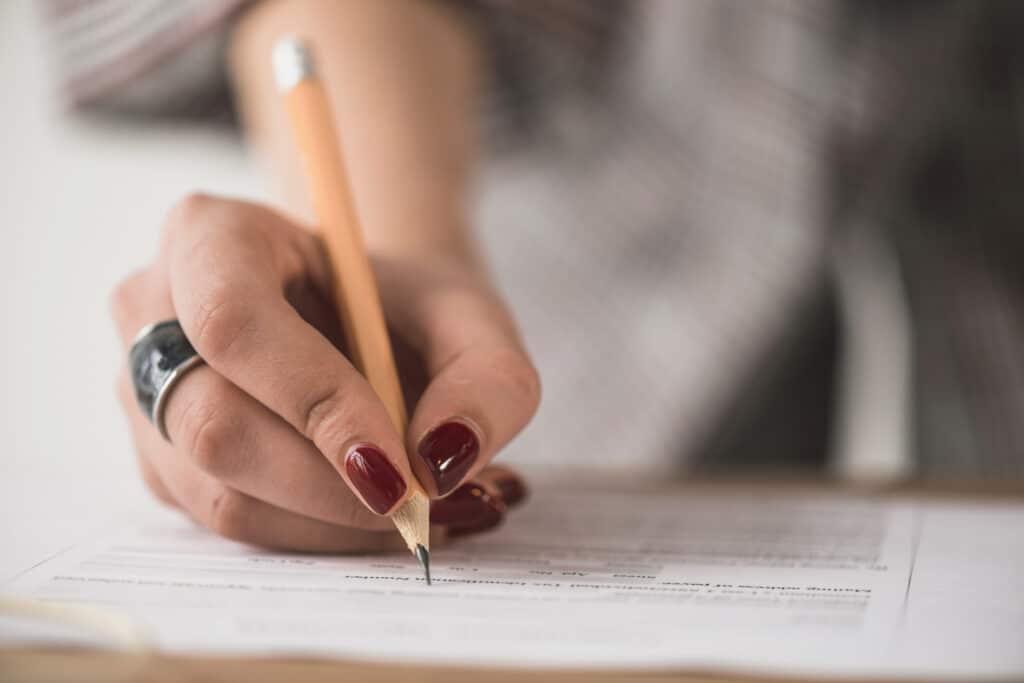 crop hand filling document